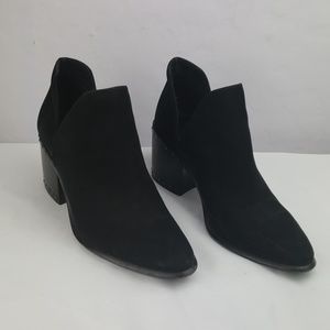 VINCE CAMUTO BLACK SUEDE LEATHER PETRAN SIZE 7.5